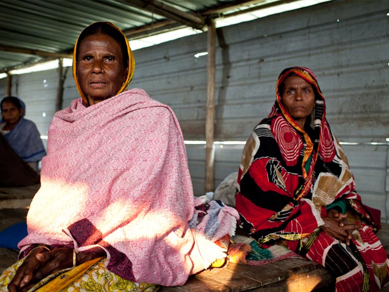 two bangladesh women in the postoperative room